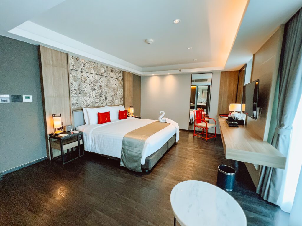 Ramada Plaza by Wyndham Chao Fah