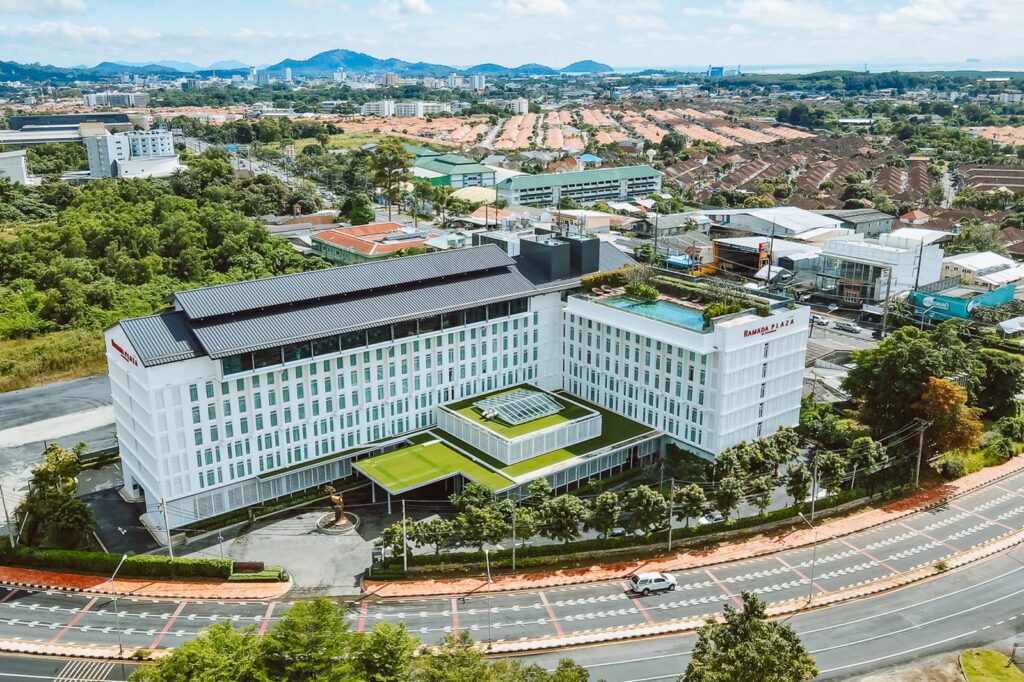 Ramada Plaza by Wyndham Chao Fah